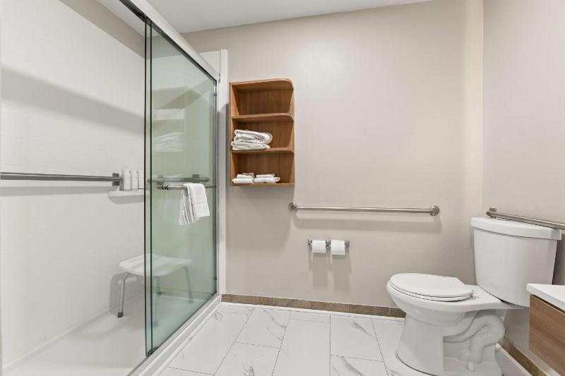 King Suite with Roll-In Shower - Mobility Accessible/Non-Smoking image 1