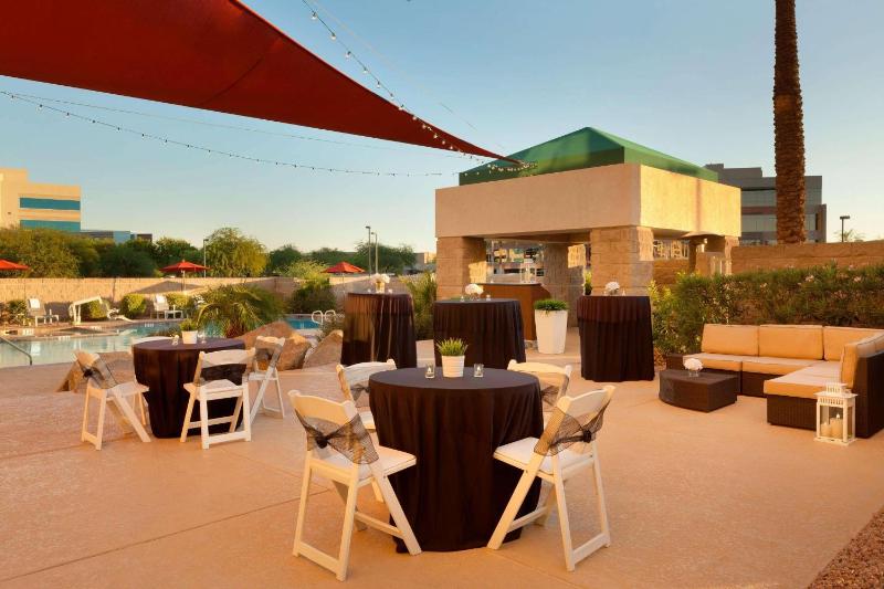 Radisson Hotel Phoenix Airport - image 41