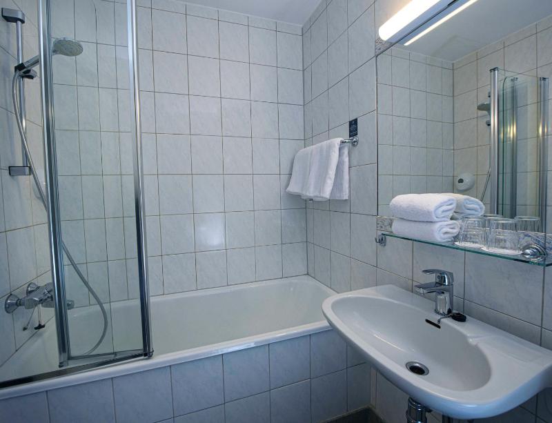 Single Room with Fjord View image 1