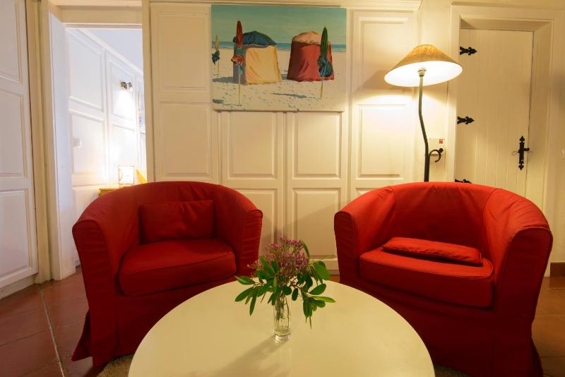 One-Bedroom Suite image 3