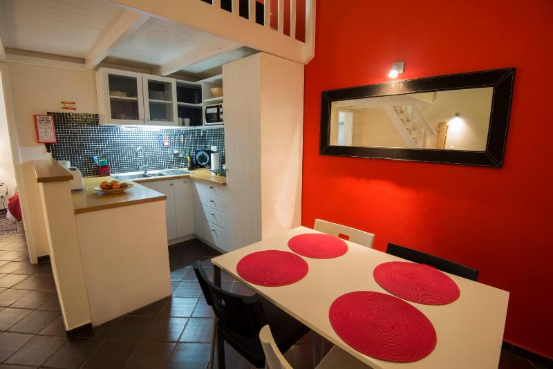 One-Bedroom Suite with Mezzanine image 2