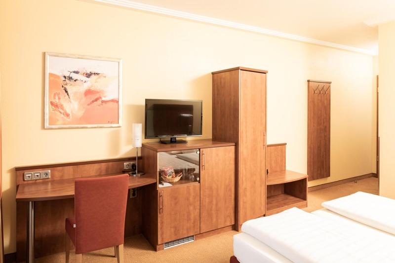 Comfort Double Room for Single Use image 4