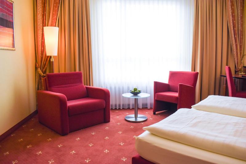 Superior Double Room image 4