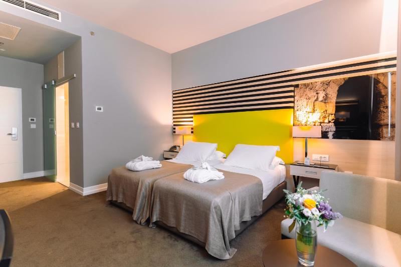 Superior Double or Twin Room image 2