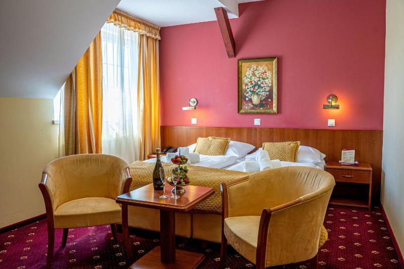 Business Double Room image 1