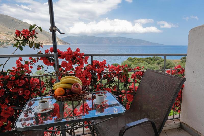 Studio with Sea View image 3