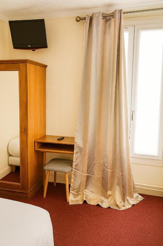 Single Room image 1