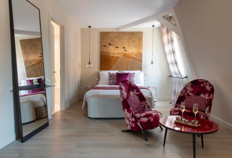 Classic Room image 3