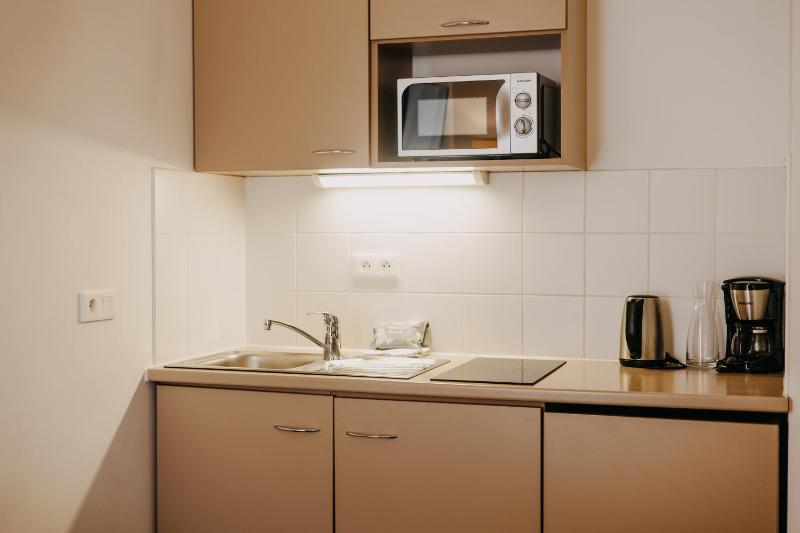 Business offer: Studio with Breakfast and parking included image 3