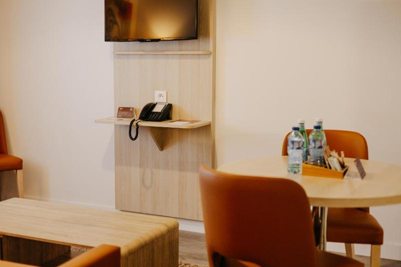 Business offer: Studio with Breakfast and parking included image 2