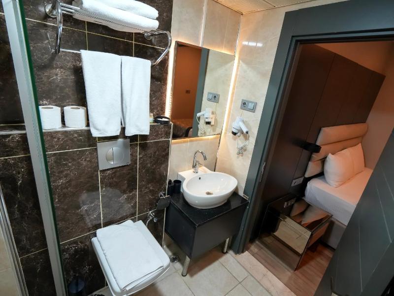 Superior Two-Bedroom Suite image 3