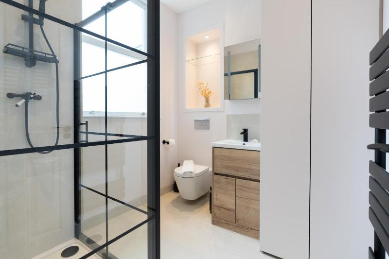 Two-Bedroom Apartment with Two Bathrooms image 2