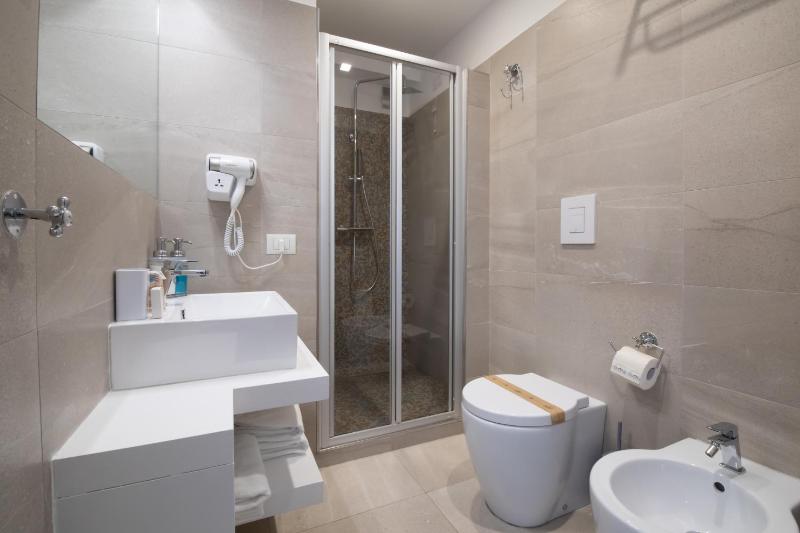 Double or Twin Room with Private Bathroom image 2