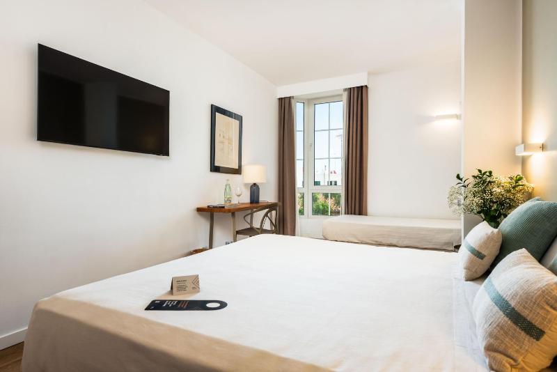 Triple Room image 4