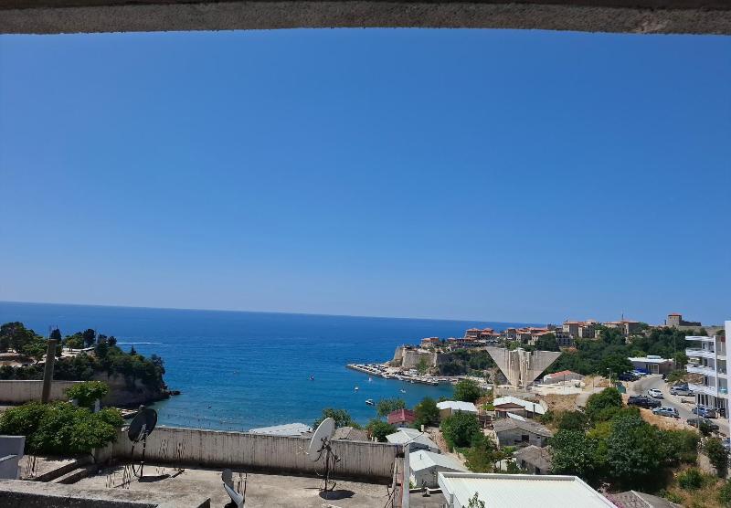 Apartment with Sea View image 4