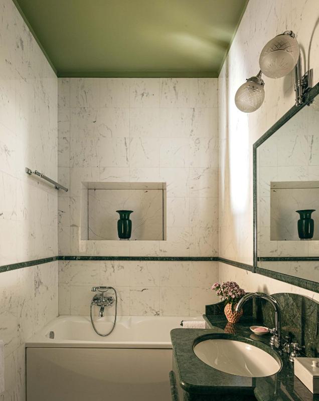 Suite image 2