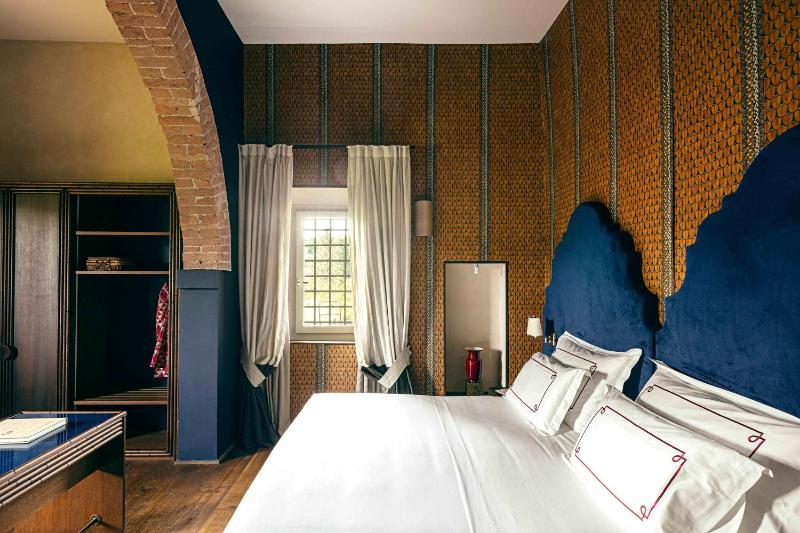 Executive Suite image 1