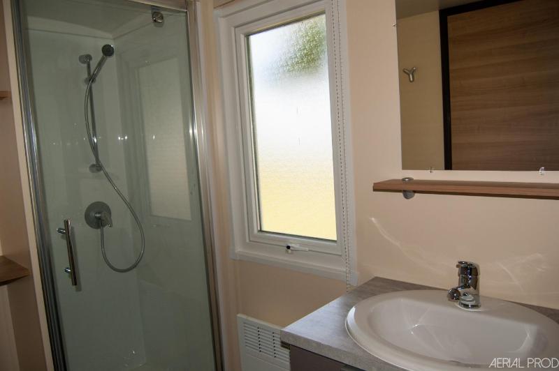 Mobile Home image 4
