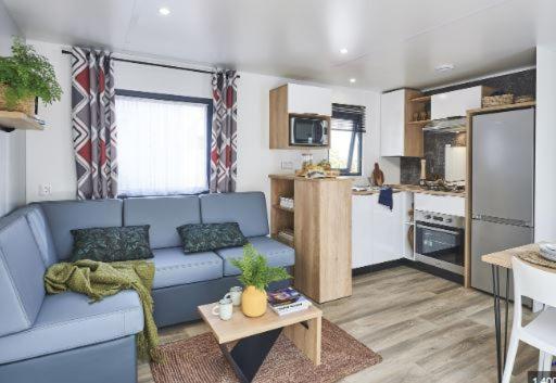 Mobile Home image 2