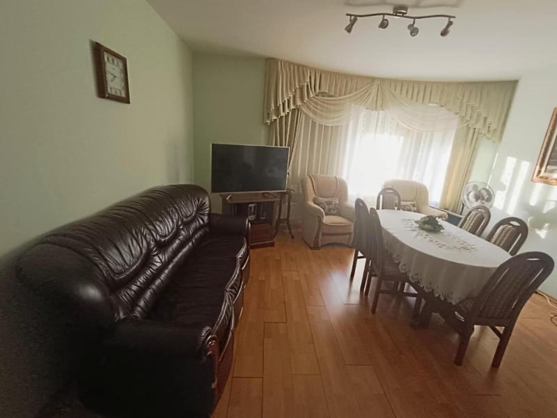 Elena Apartman - image 5