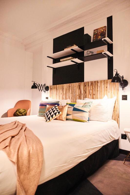 Superior Double Room image 2