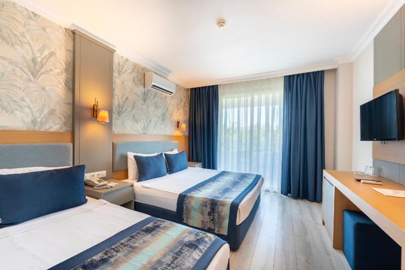 Standard Single Room image 4