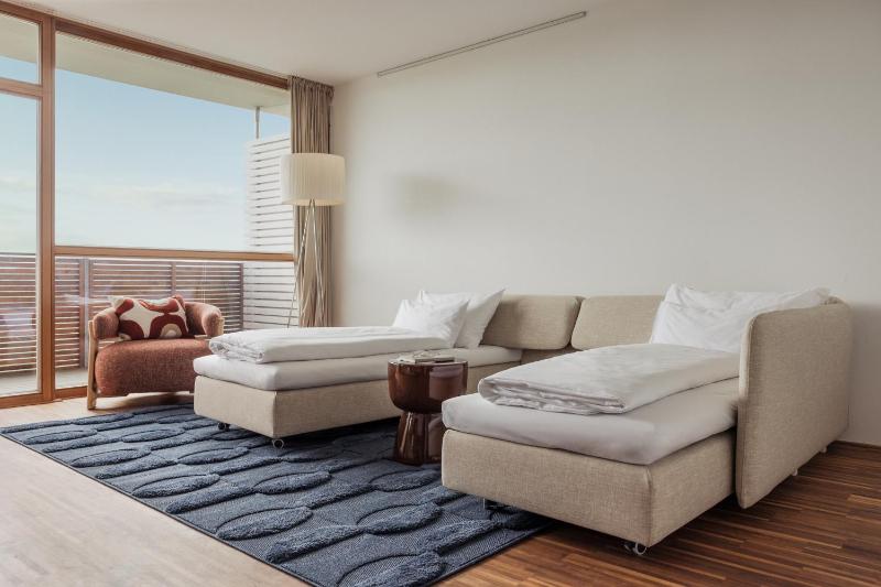 Suite with Garden View image 2