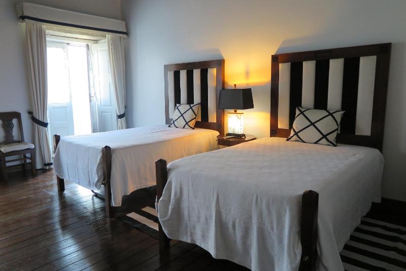 Superior King or Twin Room image 3