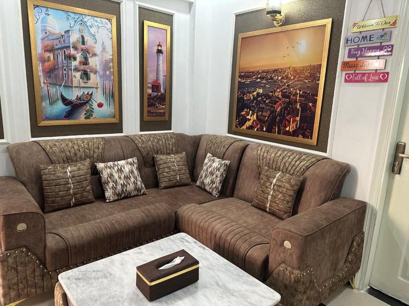 DHA Karachi Condo Apartment - image 1