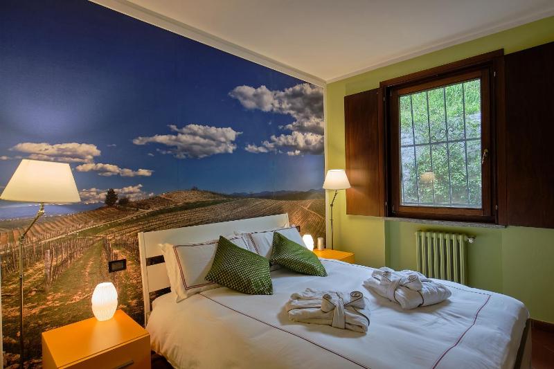 Standard Double Room image 1