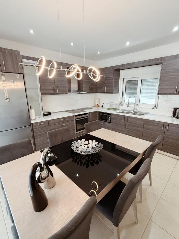 Mariza's Guest House - image 12