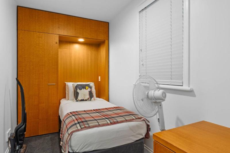 QV Stays Stylish Waterfront Retreat - image 12