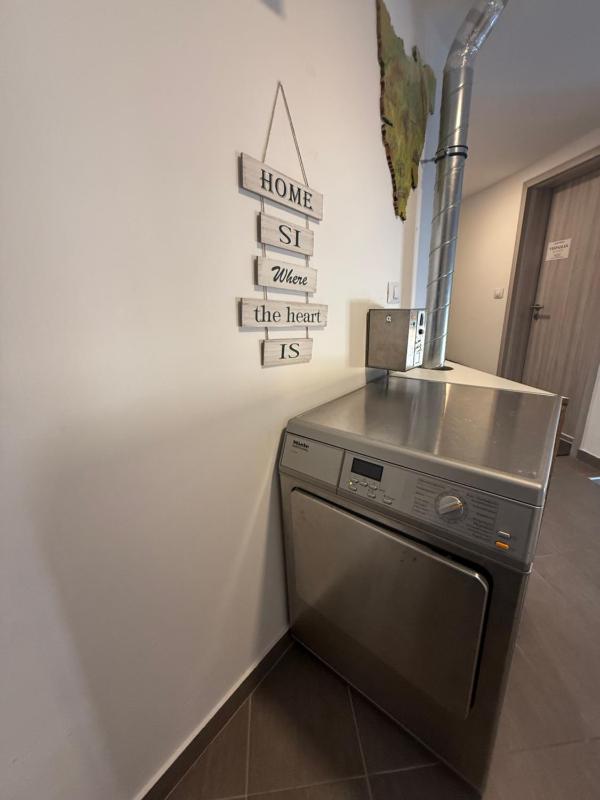 Superior Apartment image 2