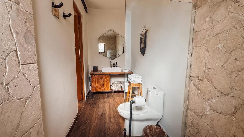 Hotel Unknown - image 9