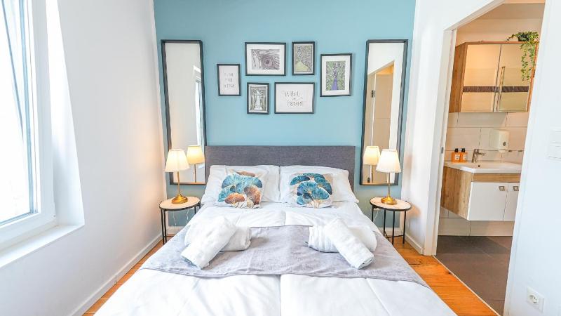 Superior Studio with Terrace image 4