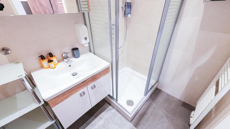 Superior Apartment image 3