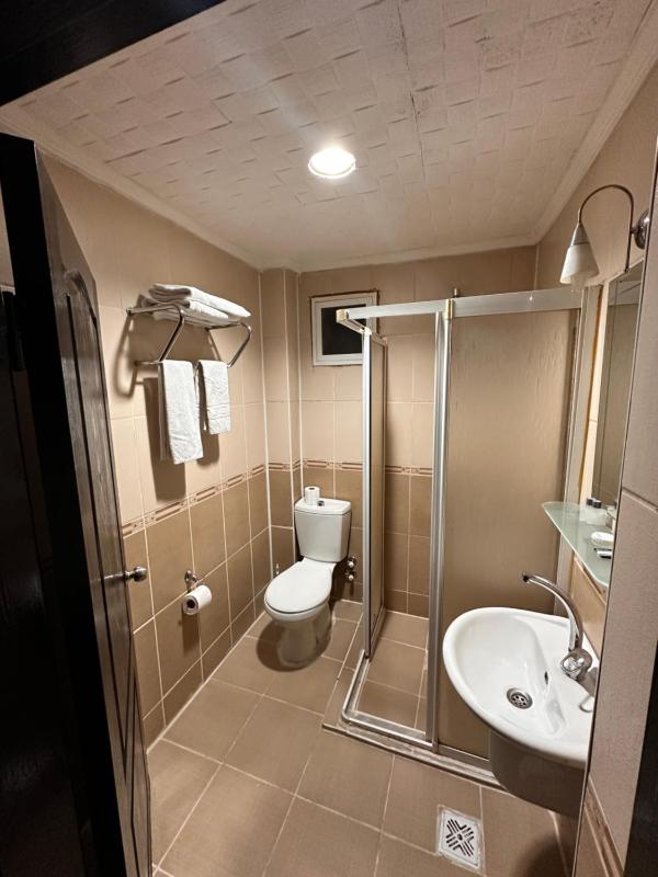 Double Room image 2