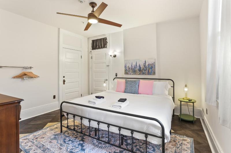 Site 61 Guesthouse - image 3