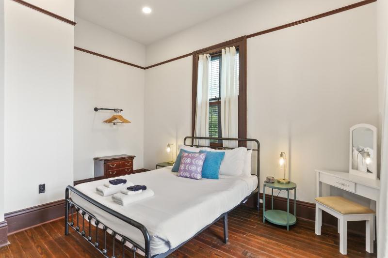 Site 61 Guesthouse - image 9