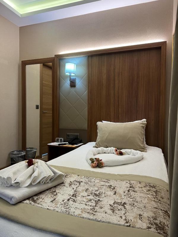 Standard Single Room image 3