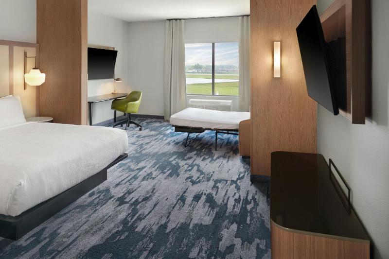 King Suite with Sofa Bed and Adapted Tub - Mobility and Hearing Accessible image 1