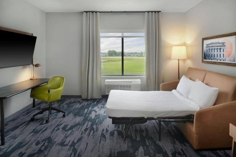King Suite with Sofa Bed and Adapted Tub - Mobility and Hearing Accessible image 2