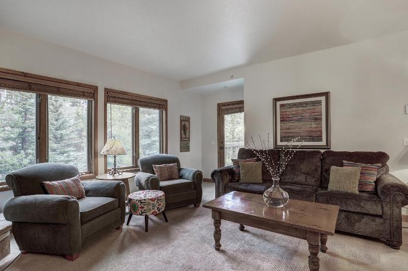 Three-Bedroom Apartment image 1