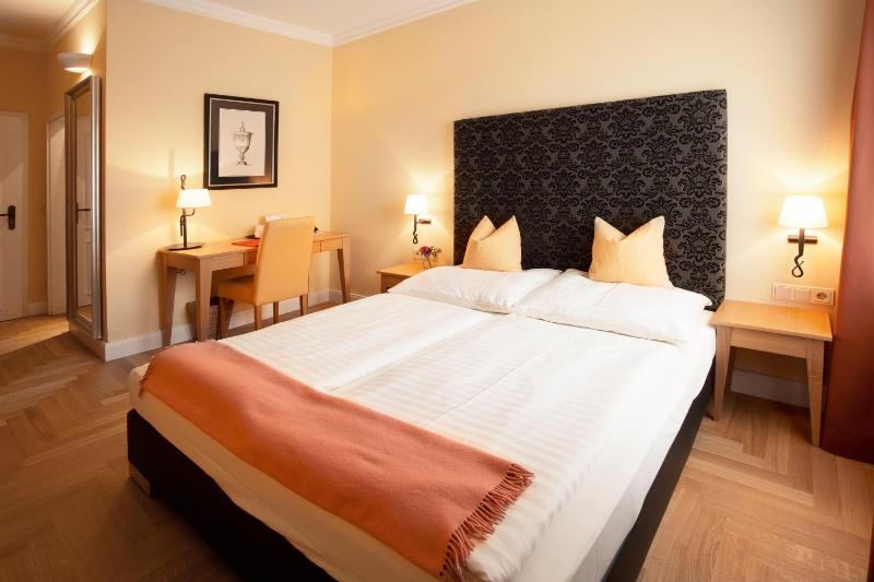 Room #6362916 image 3