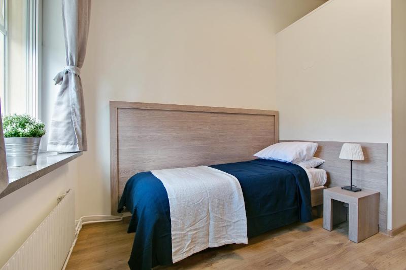 Standard Single Room image 2