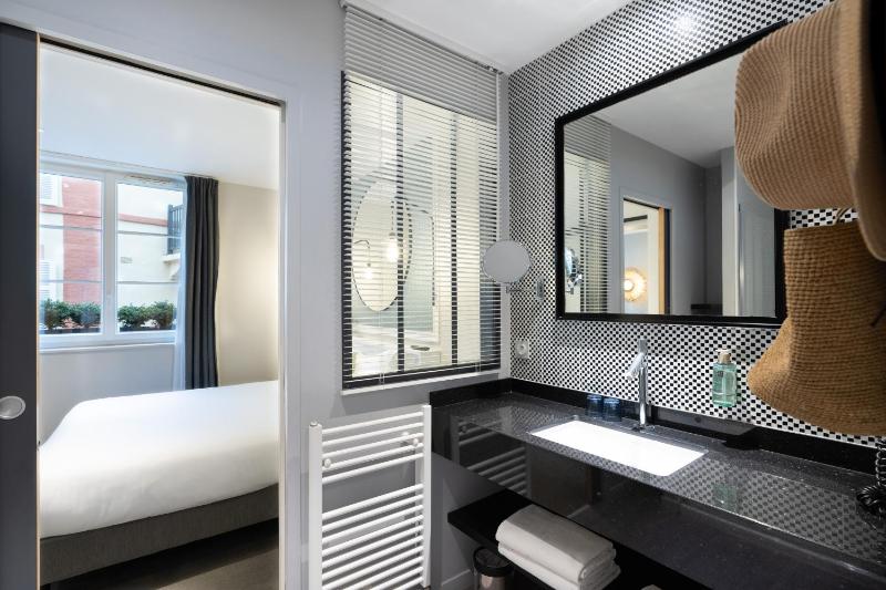 Suite image 2