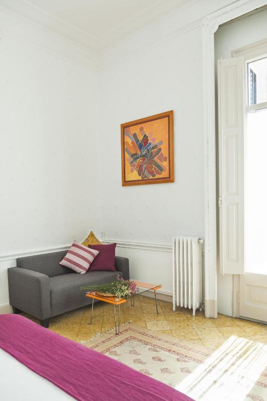 Deluxe Large Double Room with Balcony image 2