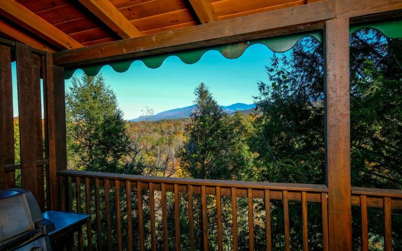 Mountain views and hot tub soaks! - Bear Tracks - image 8