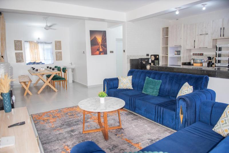 Three Bedroom Apartment Nyali 4 bedspool and walking distance to the beach - image 4