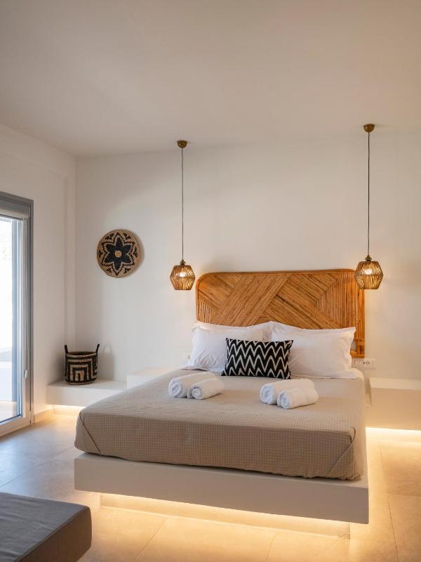 Paranthos Island Living - image 9